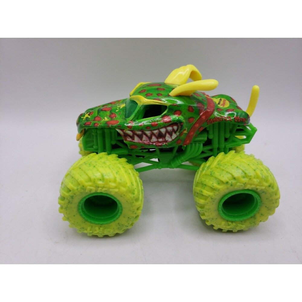 Monster Jam Zombie Invasion Monster Mutt Truck Figure Green Walmart Exclusive